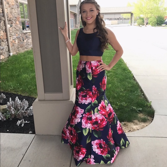 Blush Dresses & Skirts - Floral two-piece prom dress